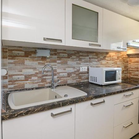 Apartment Mario - Veliki Stan Za Odmor - Terasa- Vrt - Bazen - Pogled More, Izoliran Orasac Εξωτερικό φωτογραφία